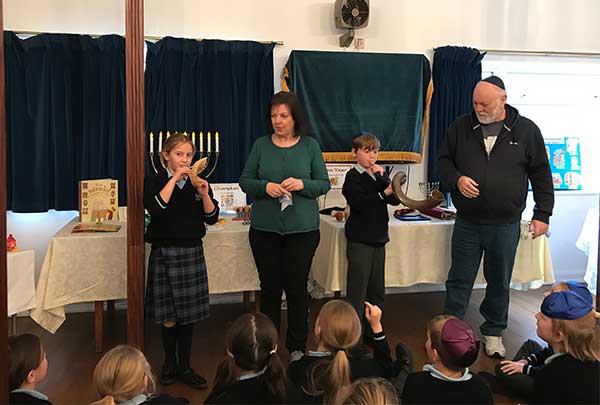 Year 5 Trip to Colchester Synagogue