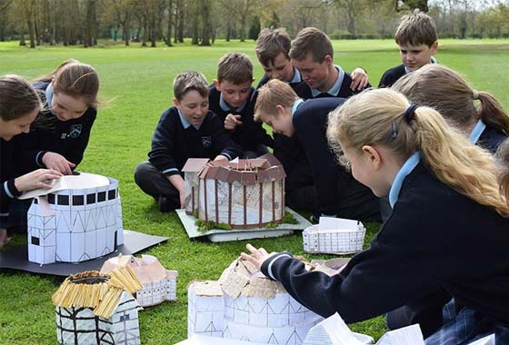 400 Years of Shakespeare: Year 6 create The Globe